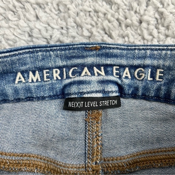 American Eagle Shorts Womens 2 Curvy Hi Rise Shortie Next Level Stretch Cuffed - Picture 2 of 5